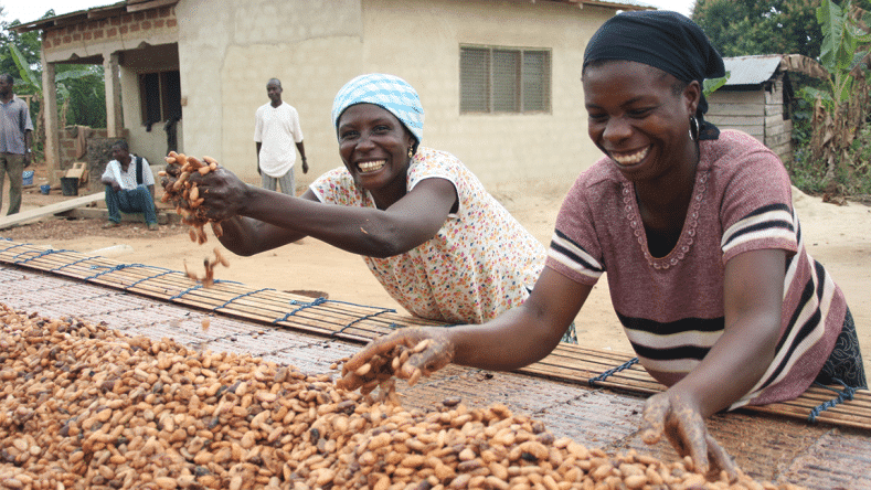 Sarah Ayipah & Esi Konadu, farmers and members of Kuapa Kokoo. © Kuapa Kokoo